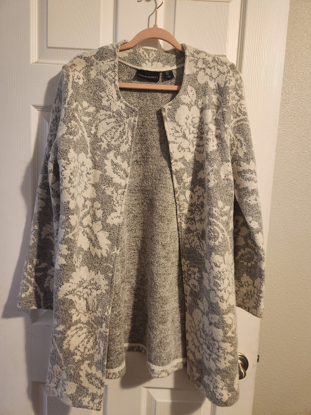 Cynthia Rowley Gray and Cream Floral Open Cardigan